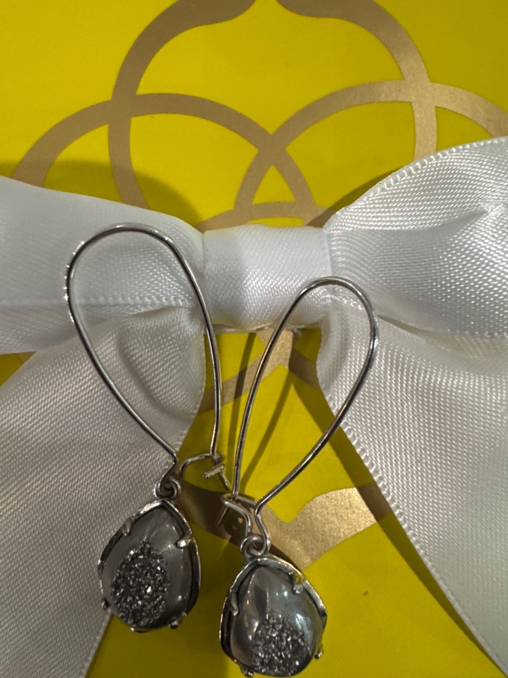 Kendra Scott Silver Gray Druzy Teardrop Earrings Gorgeous!!